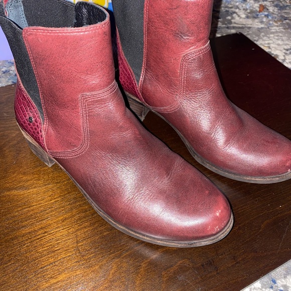 Ugg booties - Picture 2 of 5